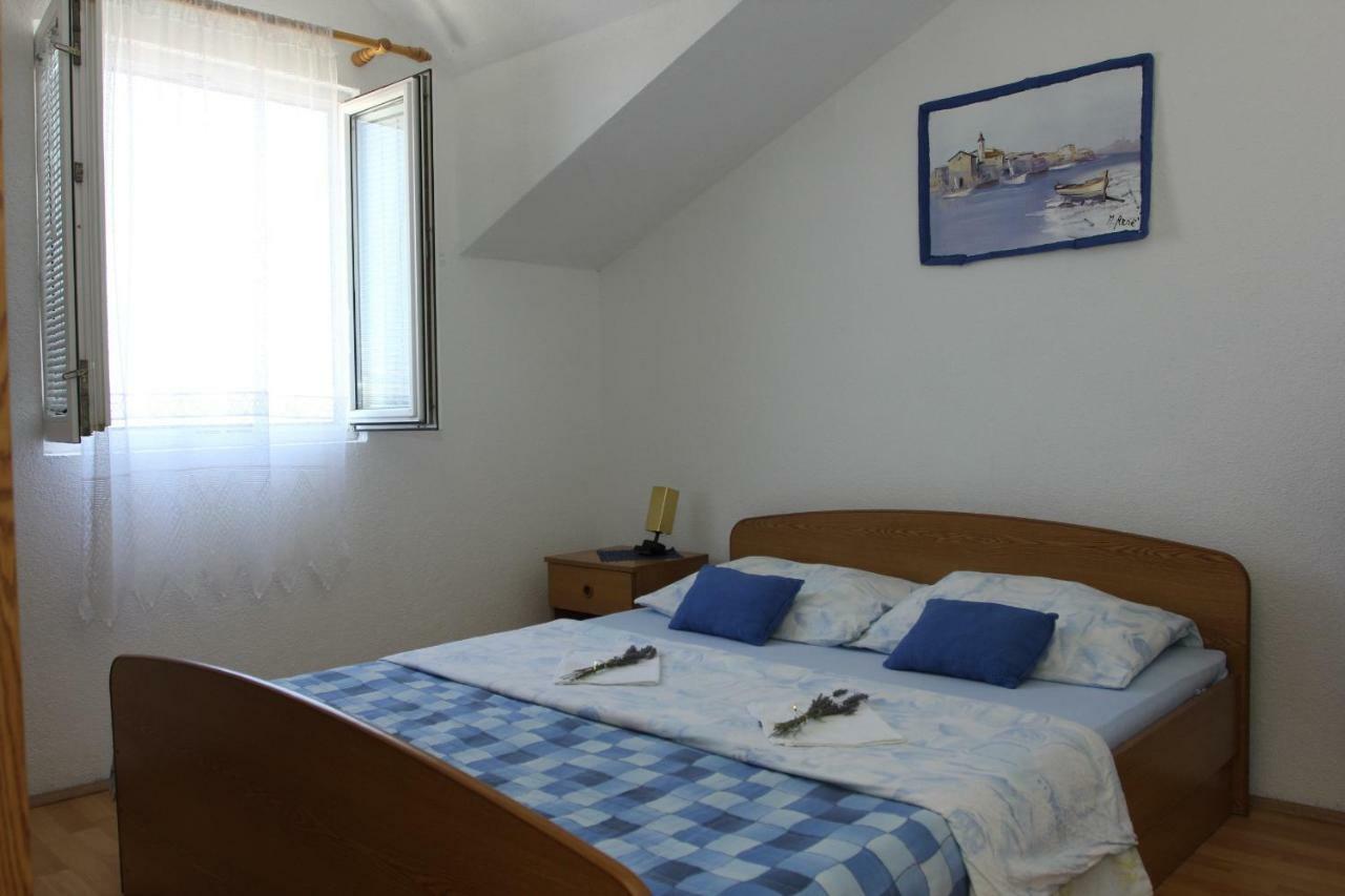 Apartmani Vesna Supetar Ngoại thất bức ảnh