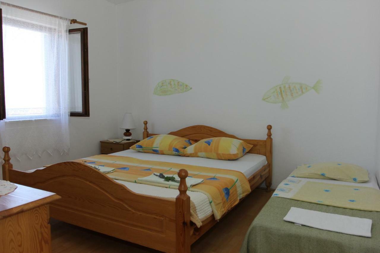 Apartmani Vesna Supetar Ngoại thất bức ảnh