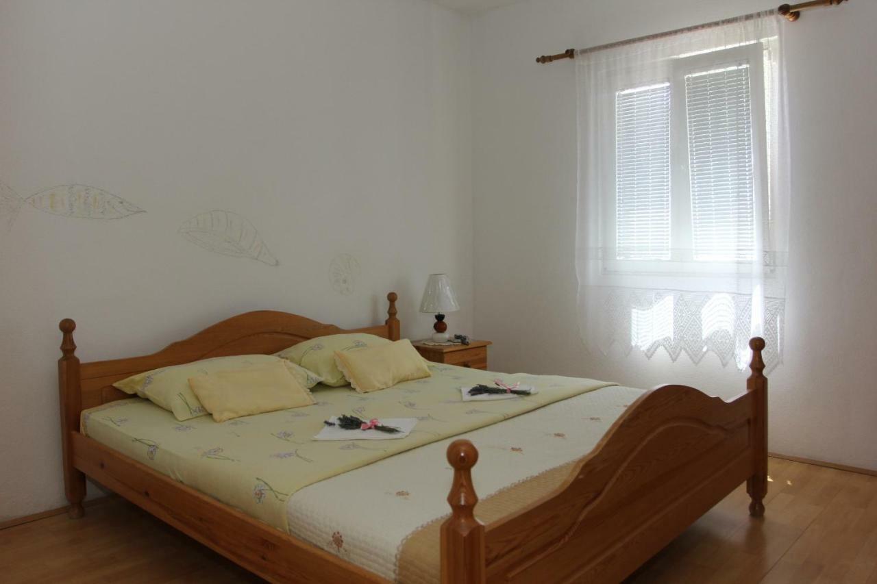 Apartmani Vesna Supetar Ngoại thất bức ảnh
